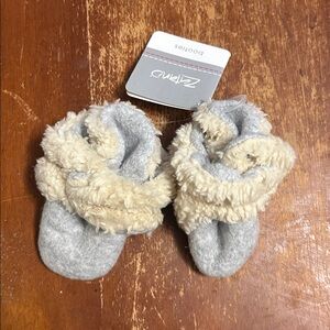 NWT 3M‎ Zutano Booties